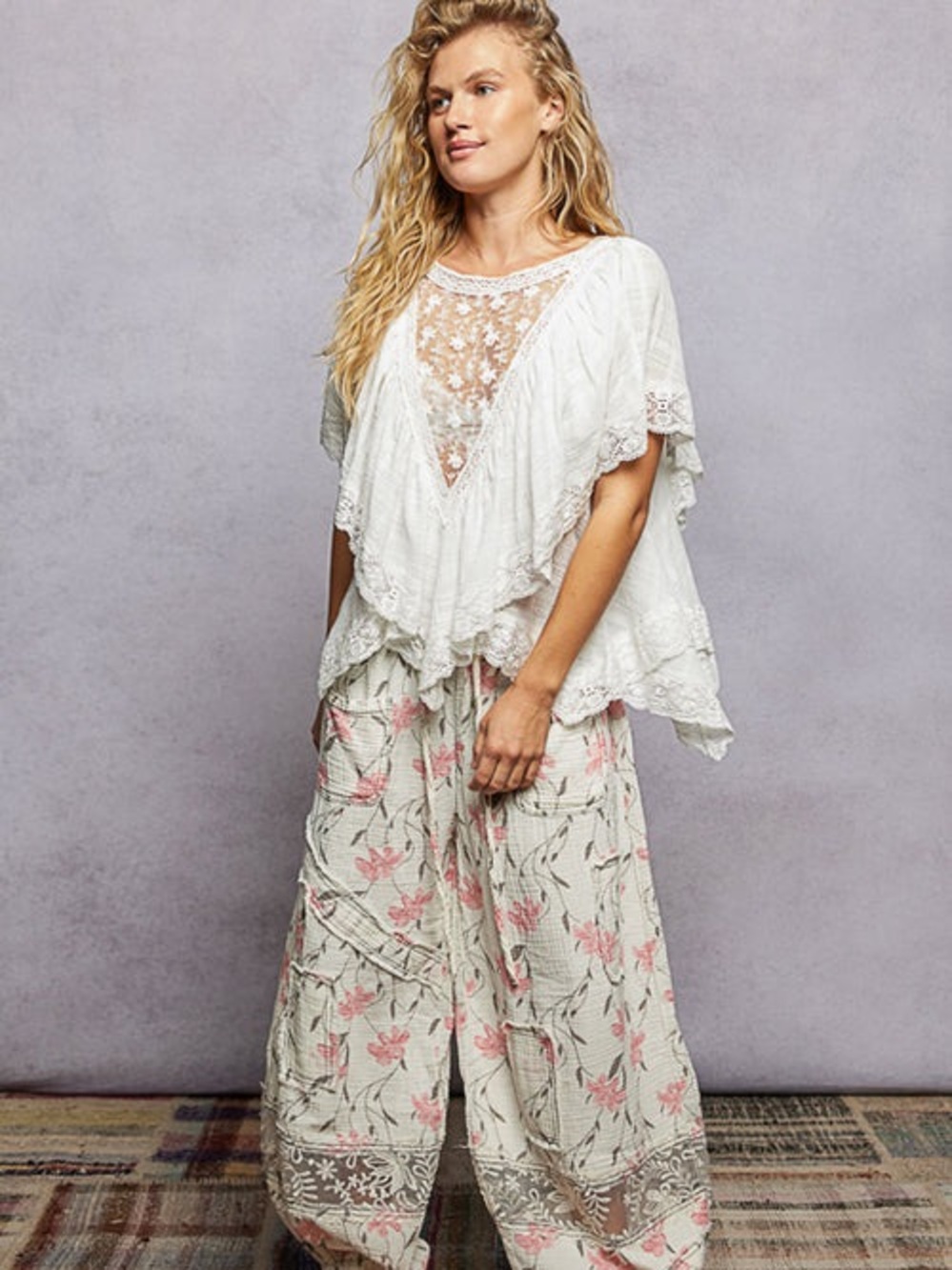 POL Ivory Lace Trim V-Neck Ruffle Crochet Peasant Boho Fairy Top Women’s L